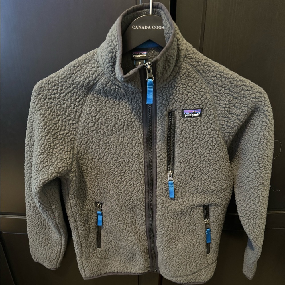Patagonia Kids' Retro Pile Fleece Jacket! Size Medium! Gray